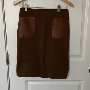 Size 4 Club Monaco brown skirt with leather pockets